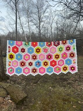 Vintage Grandmother’s Garden Quilt Topper HandmadeHexagon Floral Cottagecore